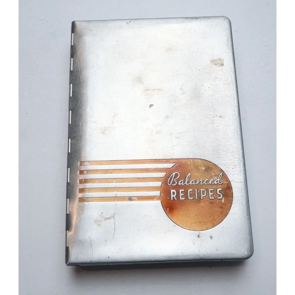 Balanced Recipes Cook book Pillsbury Flour Mi1ls Co. 1933 Spiral First Edition